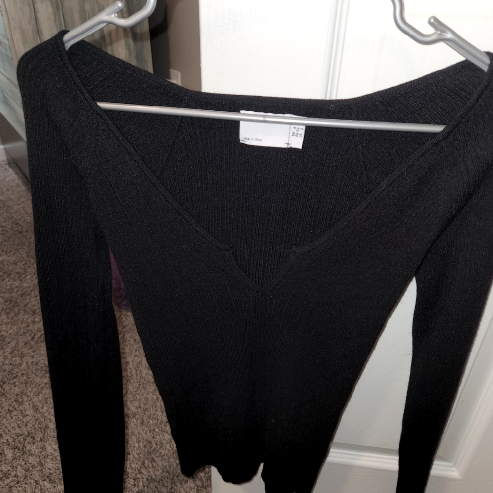 ASOS Design US size 2, black, long sleeve